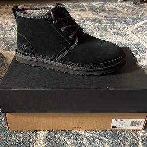 BRAND NEW! Ugg shoes